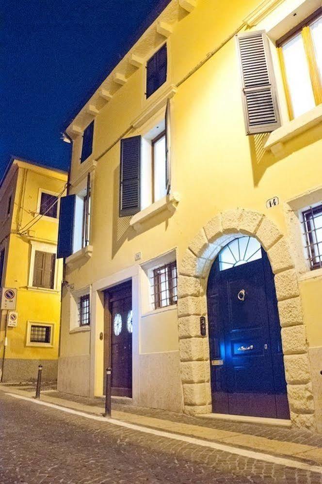 Romeo Giulietta Bed and Breakfast Verona Eksteriør billede
